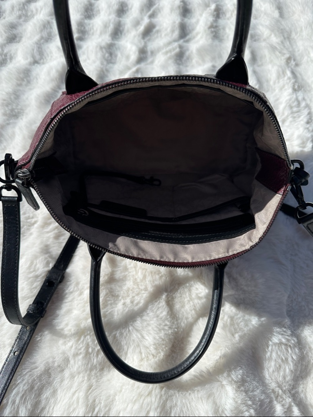 Michael Kors Campbell satchel pebbled burgandy crossbody black trim - Picture 12 of 14